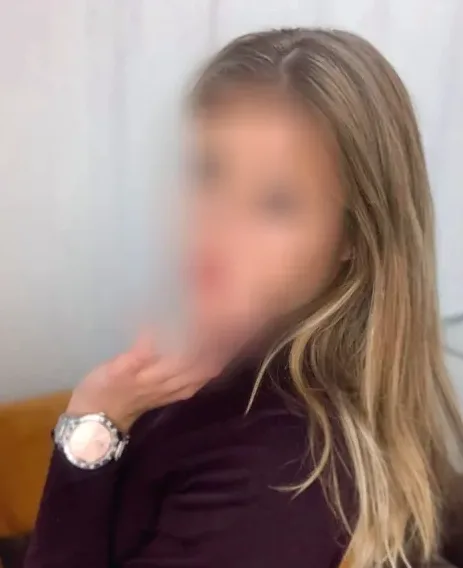 Cara, 21