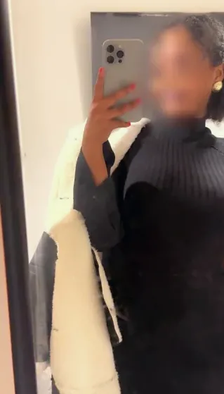 Emilia, 25