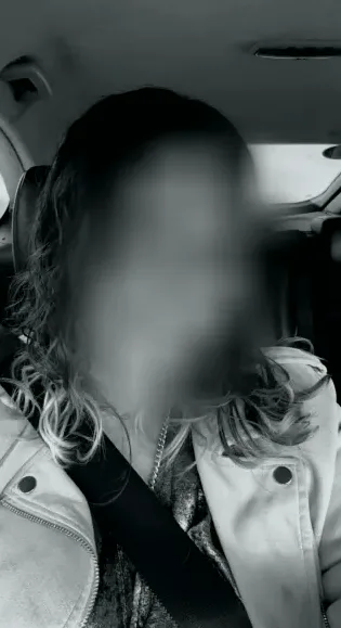 Emilia, 23