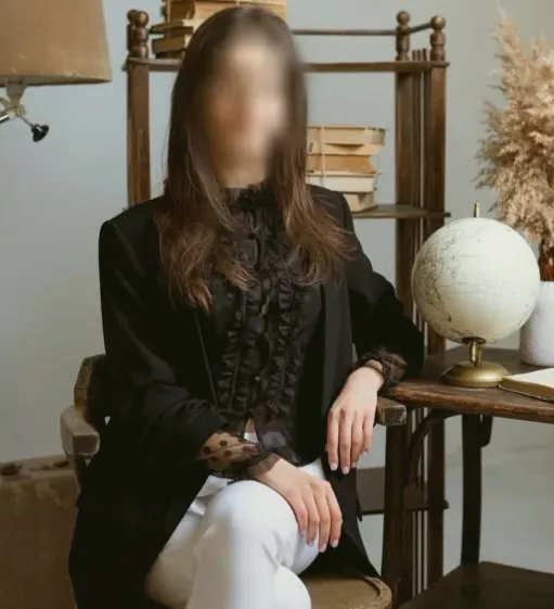Helena, 31
