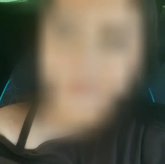 Isabell, 18