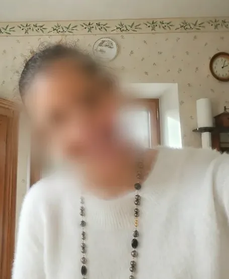 Katrin, 37