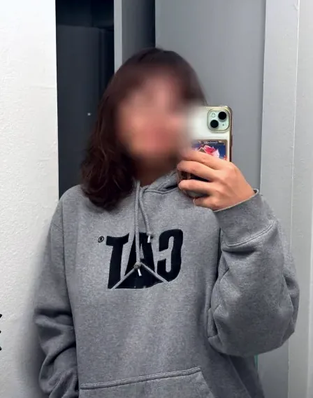 Leyla, 24