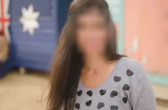 Lilly, 39
