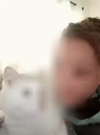 Nadine, 38