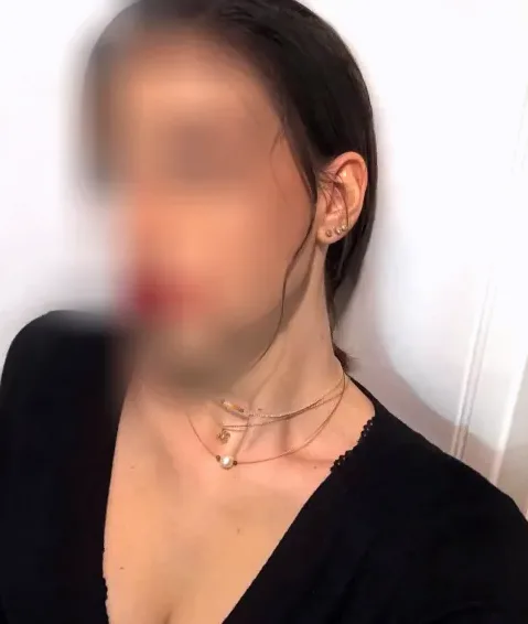 Özlem, 25