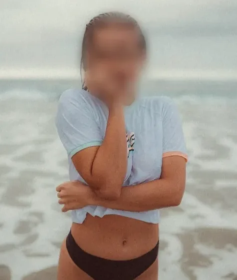 Pauline, 36