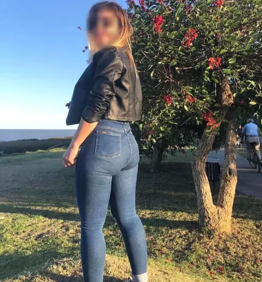 Vanessa, 36